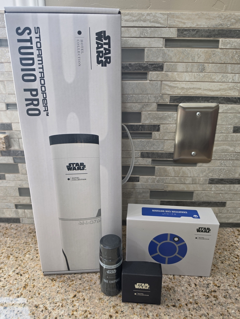Hotel Collection Star Wars Bundle- Stormtrooper Diffuser, R2D2 Car Diffuser +Oil